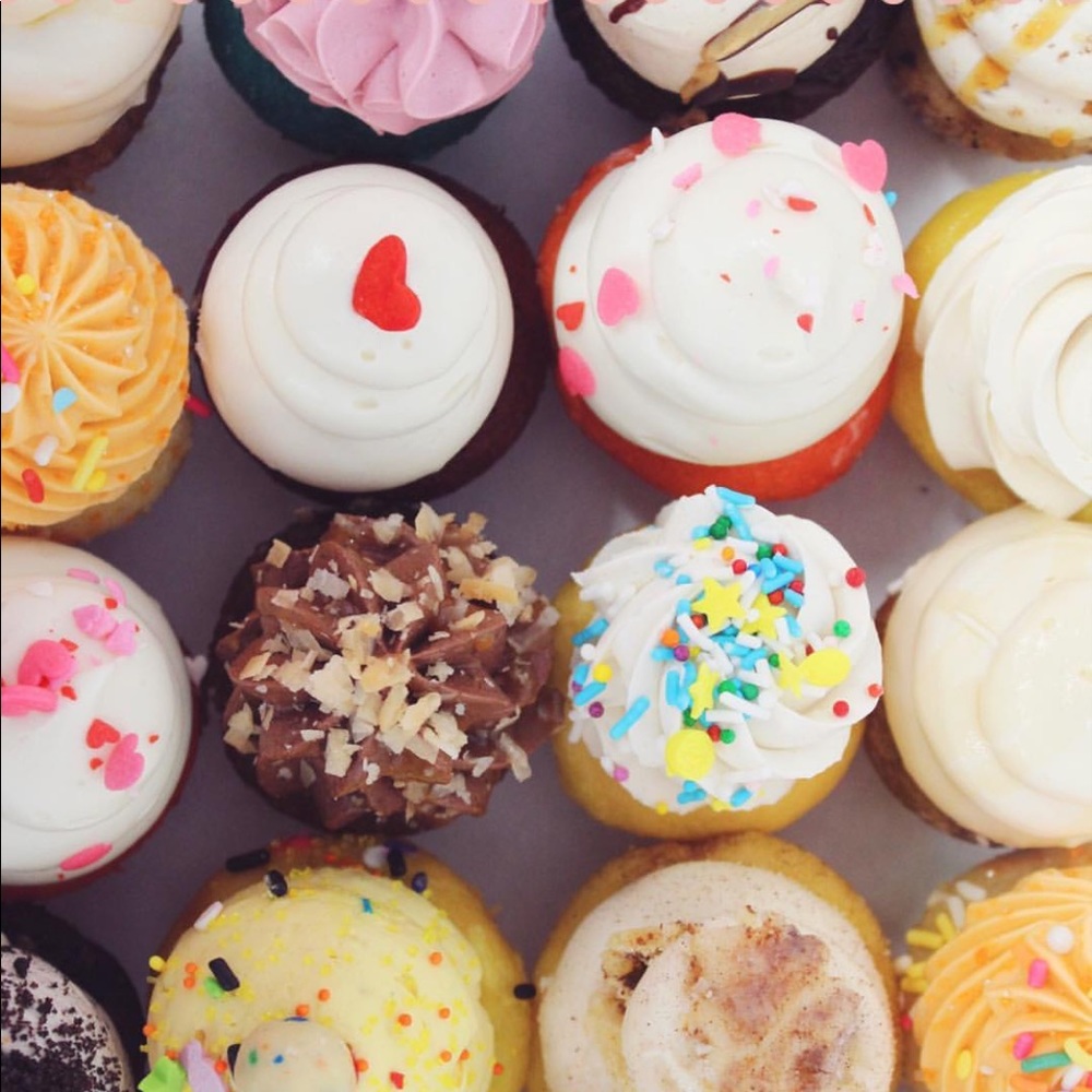 Meet your Posher, Claudia